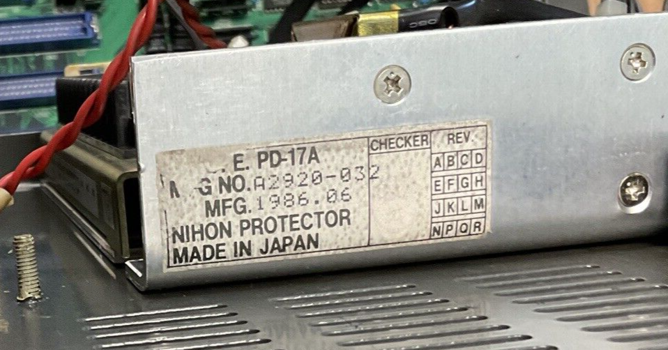 MITSUBISHI MELDAS-M0 NUMERICAL CONTROLLER UG-01C