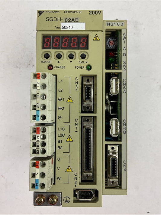 YASKAWA SGDH-02AE SERVOPACK OUTPUT 3PH 0-230VAC 2.1A 0.2kW JUSP-NS100