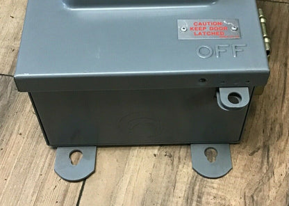 SQUARE D H322NA SAFETY SWITCH SER.D4 60A  FUSIBLE 600VAC/VDC 240VAC 15HP