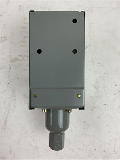 ALLEN BRADLEY 836-C7A PRESSURE CONTROL ADJ RANGE 4-150PSI ADJ DIFF 2-25PSI
