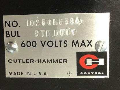 CUTLER HAMMER 10250H658A PUSH BUTTON STATION NEMA4&5 STANDARD DUTY 600V