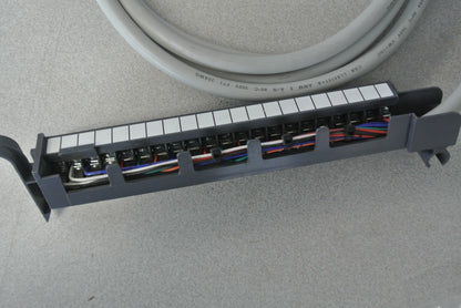ALLEN-BRADLEY1492-CABLE025F Ser. C PRE-WIRED CABLE for 1771 DIGITAL I/O / 2.5m