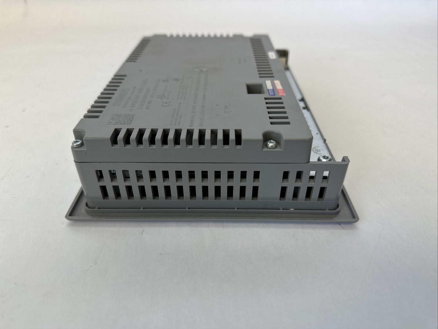 SIEMENS 1P 6AV6 647-0AB11-3AX0 OPERATOR INTERFACE SIMATIC PANEL TOUCH 24VDC