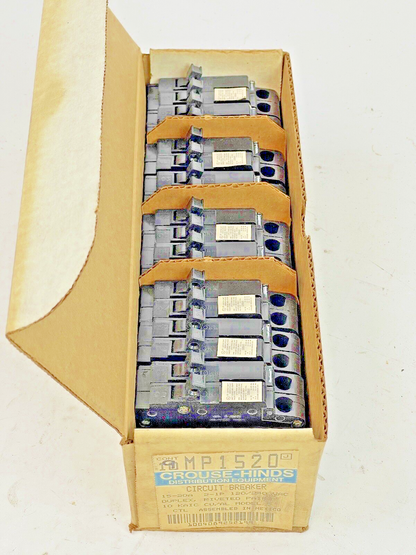CROUSE-HINDS *BOX OF 9*-MP1520-2-1 POLE,15-20 A,240 VAC CIRCUIT BREAKER -MURRAY