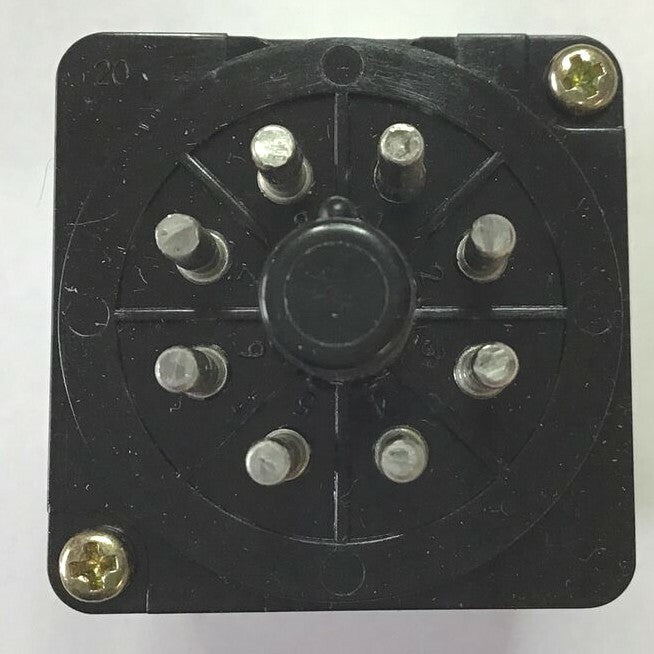 OMRON MK2EP-UA-AC12  RELAY 10A 230VAC/28VDC COIL:12VAC ***LOTOF8***