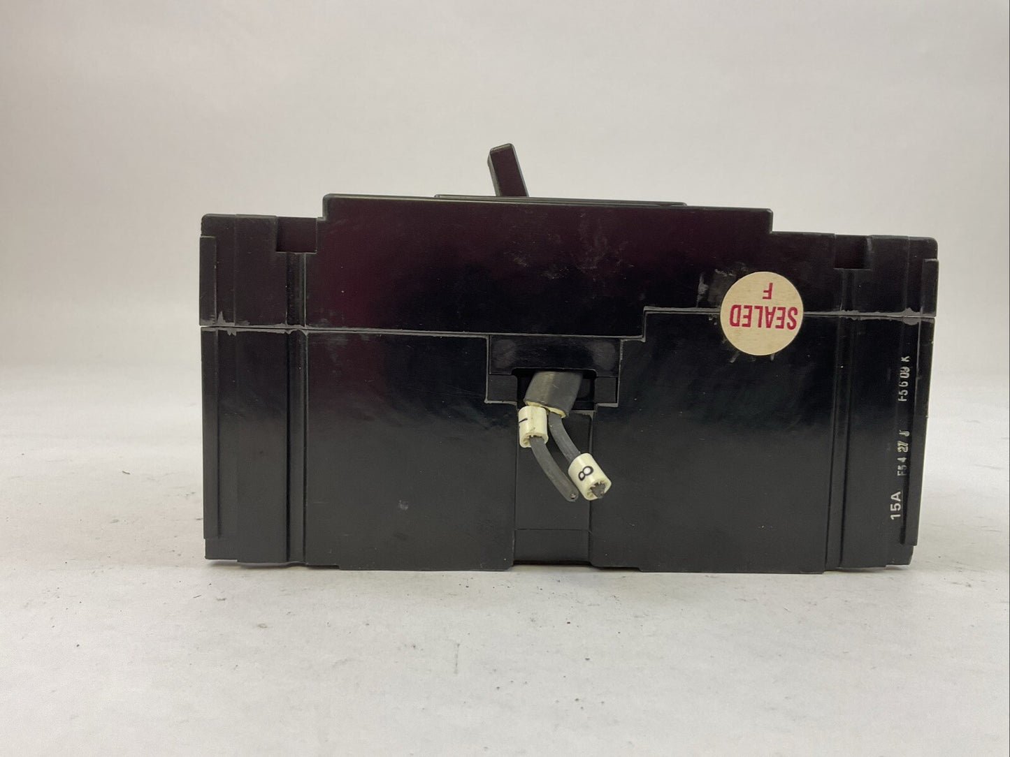 FUJI BU-ESB3015 CIRCUIT BREAKER 15A 600VAC 3P BU-WFH AUXILIARY SWITCH BU-FFH208A