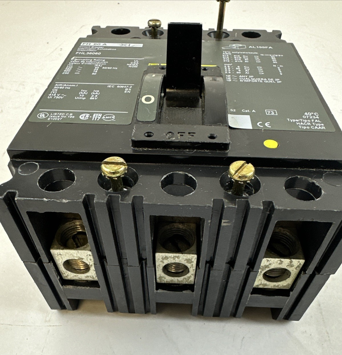 SQUARE D FHL36060 3 POLE MOLDED CASE CIRCUIT BREAKER 60A 600VAC 250VDC