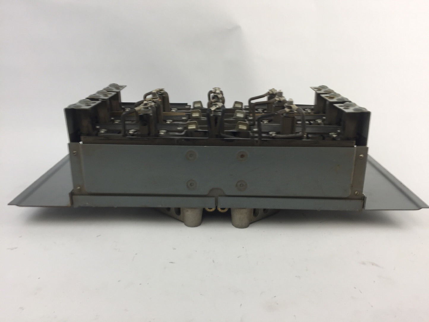 Federal Pacific QMQB-3332C Fusible Panelboard Switch 30 Amp 240VAC 3-POLE 3HP