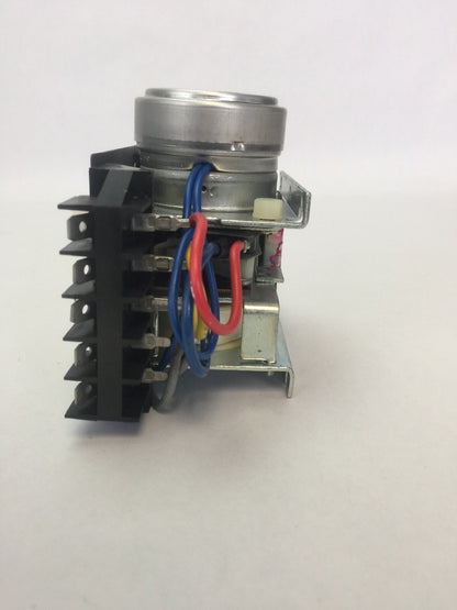 ATC 321B014A01F1XX TIME DELAY RELAY 120V 60HZ 0-10 MIN 115VAC-10A 230VAC 5A