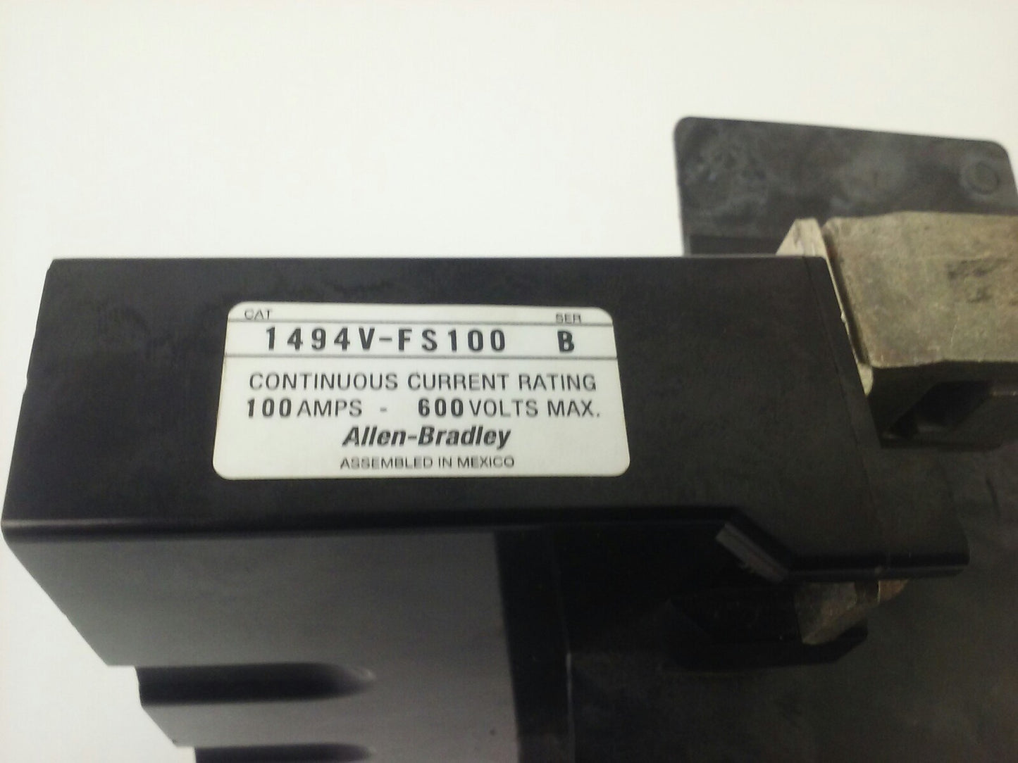 ALLEN BRADLEY 1494V-FS100 FUSE BLOCK, 3P, 100A, 600V BROKE PLASTIC PARTS