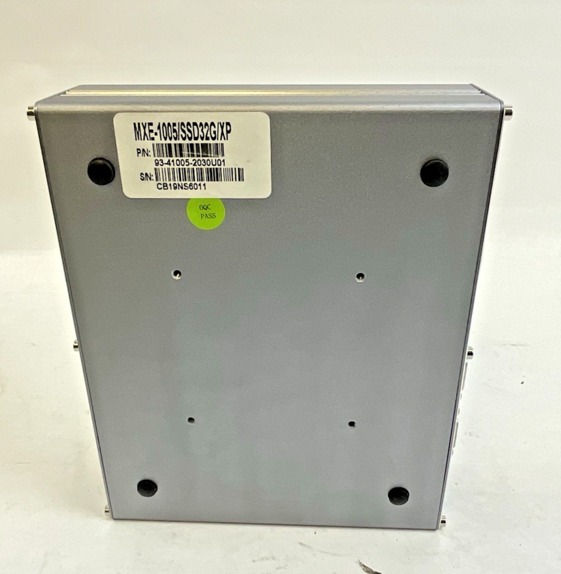 MATRIX MXE-1005/SSD32G/XP INTEL ATOM FANLESS EMBEDDED COMPUTER MXE-1005