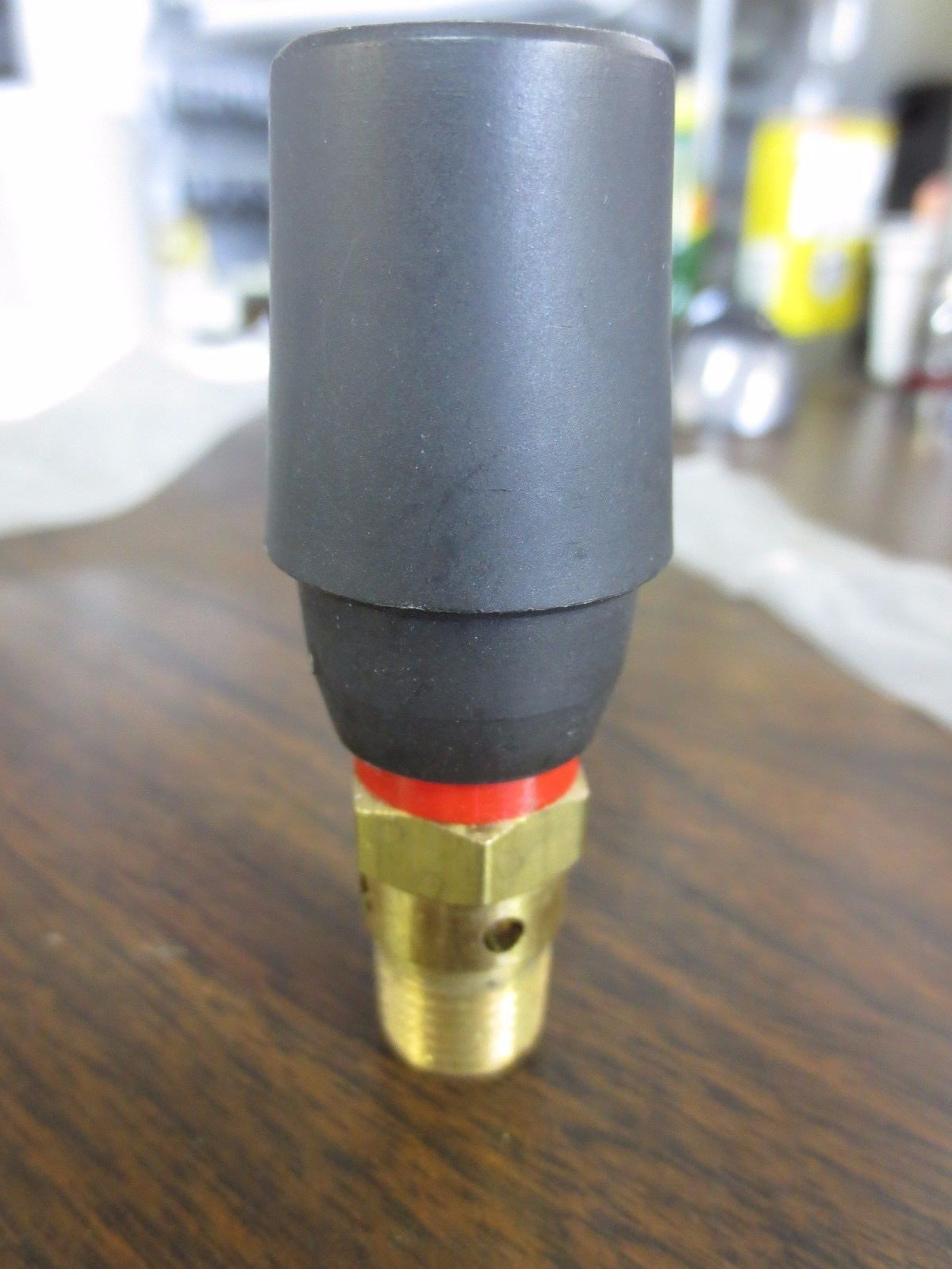 GRAINGER / CONTROL DEVICES 4TK23 BRASS AIR SAFETY VALVE w/ HARD SEAT VALVE - NEW
