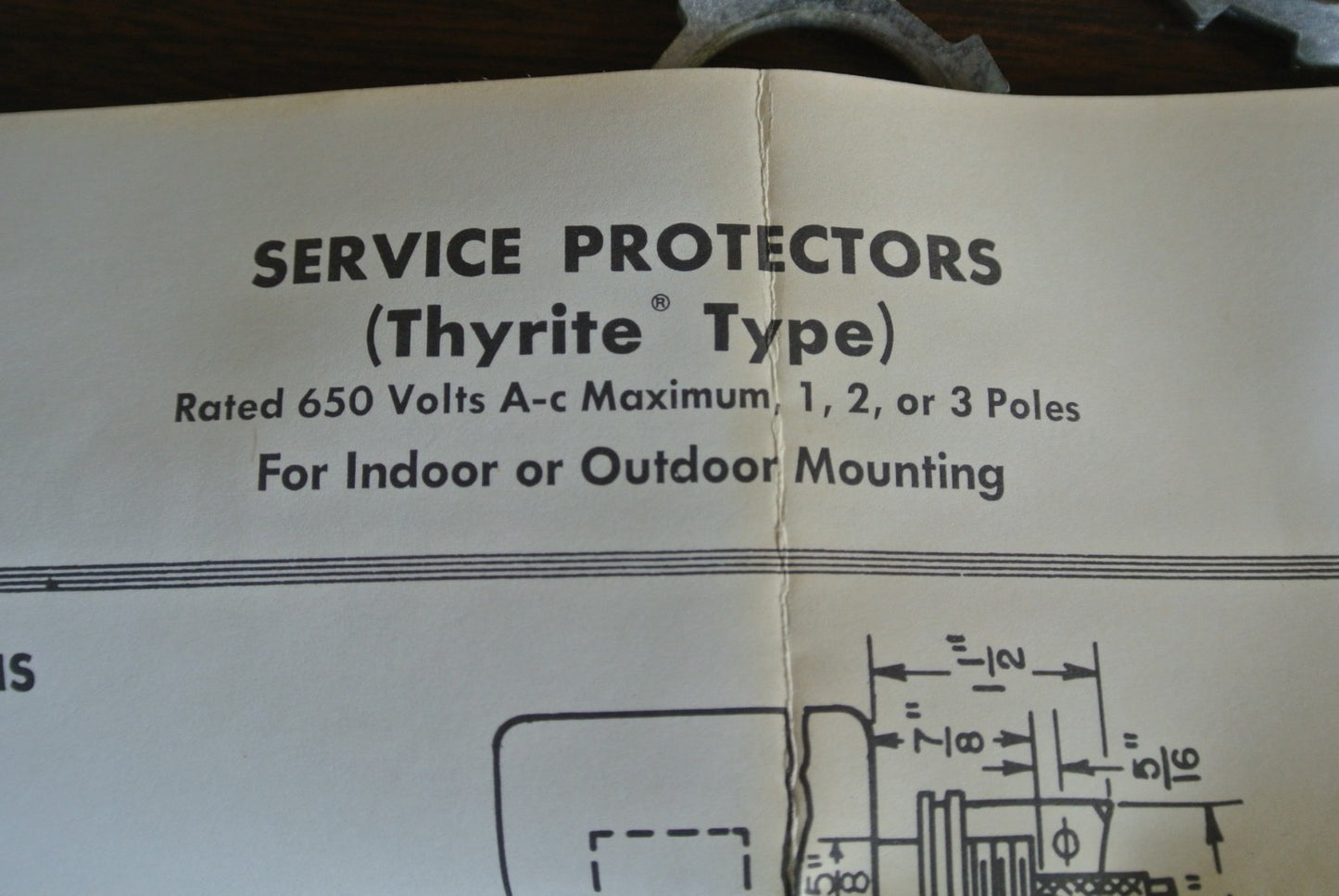 GE 9L15BCB002 THYRITE SECONDARY SURGE ARRESTOR, 0-650V, 2-POLE - NEW SURPLUS