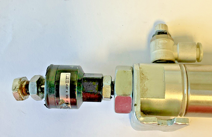 SMC NCDME106-0650-K59L CYLINDER AIR 250PSI 1.70MPA