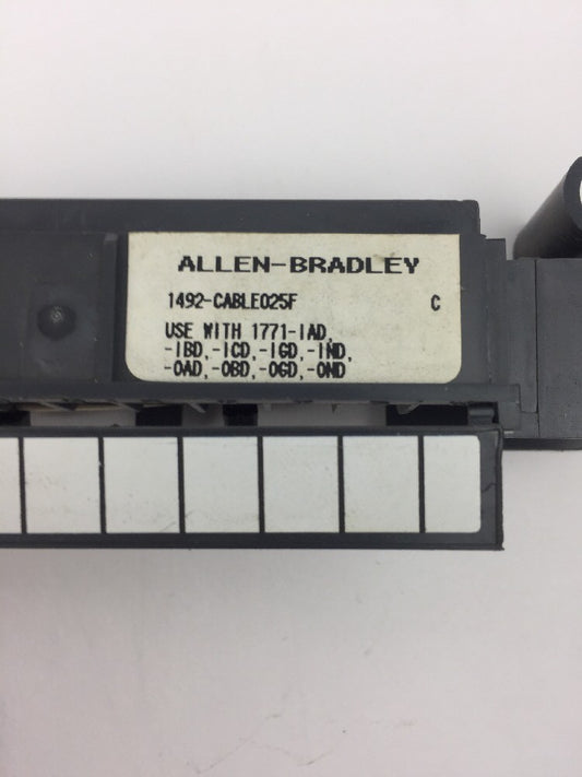 ALLEN BRADLEY 1492-CABLE025F USE W/1771-IAD,IBD,ICD,IGD,IND,OAD,OBD,OGD,OND