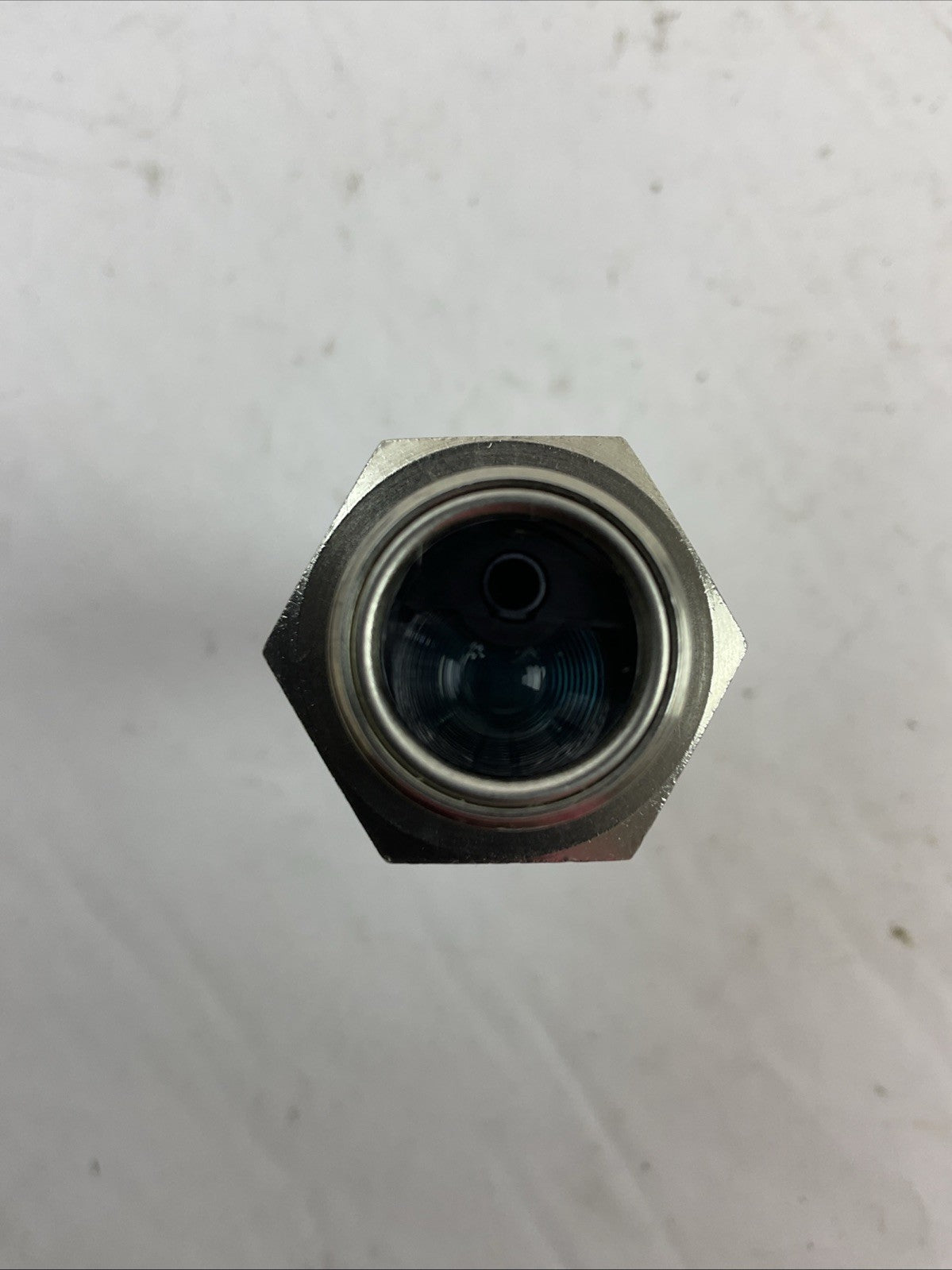 IFM OGH700 PHOTOELECTRIC DIFFUSE SENSOR 10-36VDC CLASS 1 LASER