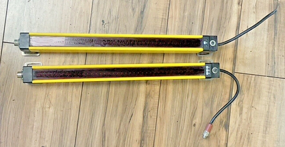 OMRON MSF4800A-30-0400 LIGHT CURTAIN TRANSMITTER AND RECEIVER 24VDC MS4800 STI