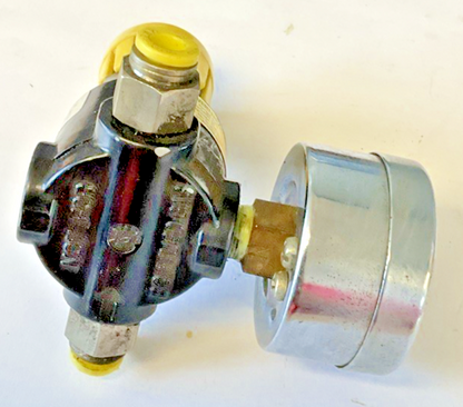PARKER 14R013FC PNEUMATIC REGULATOR 300PSI WITH GAUGE