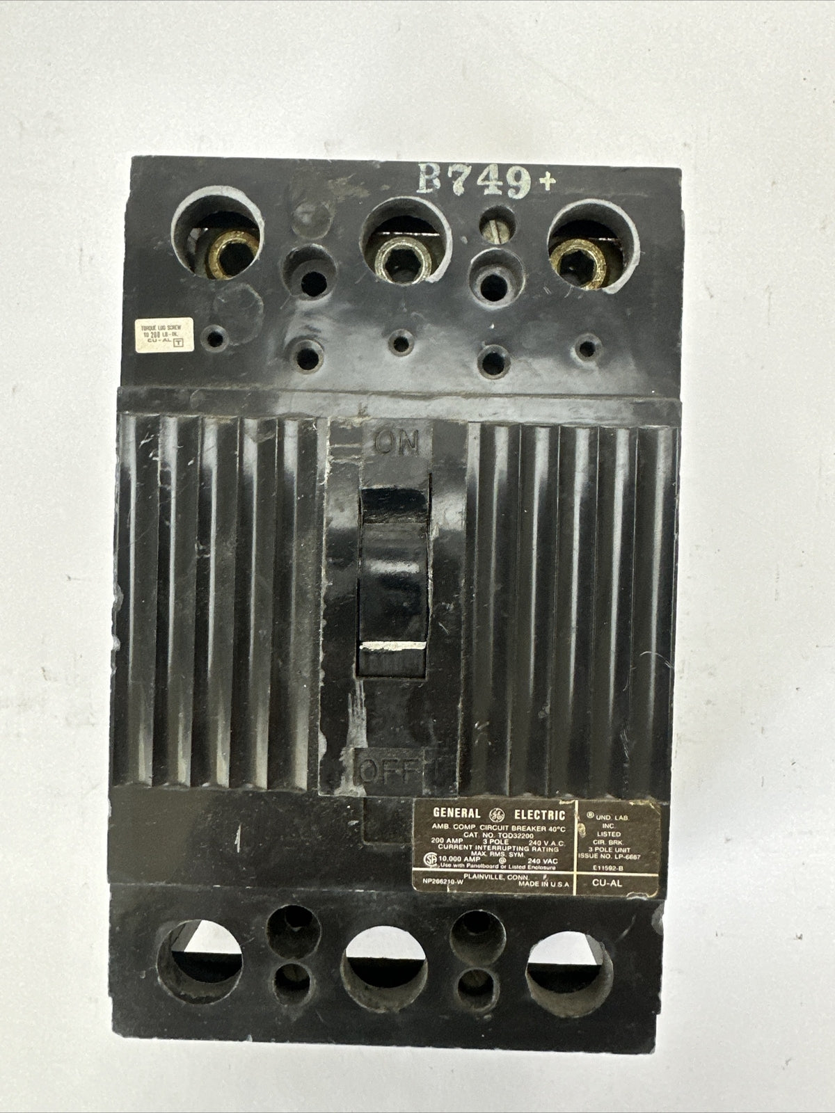 GE TQD32200 CIRCUIT BREAKER 200AMP 3POLE 240VAC