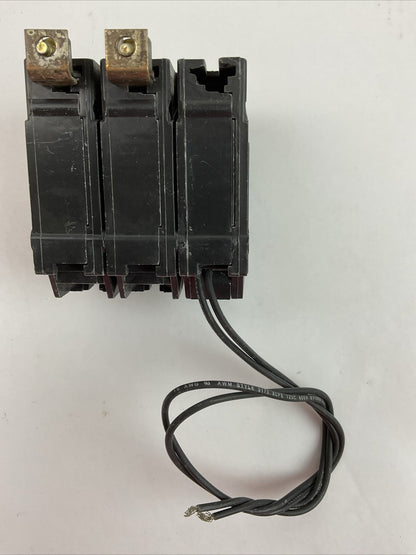 GE THQB220 CIRCUIT BREAKER 2POLE 20AMP 120/240VAC TQSTA1 SHUNT TRIP DEVICE