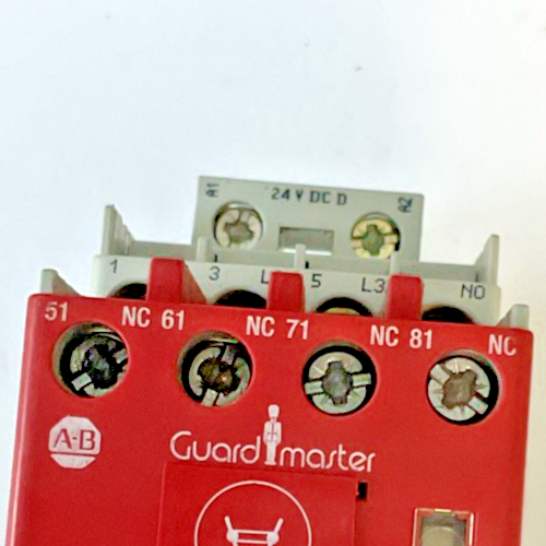 ALLEN BRADLEY 100S-C16DJ14BC CONTACTOR SER.B | 100-C16D*10 W/ 100S-F