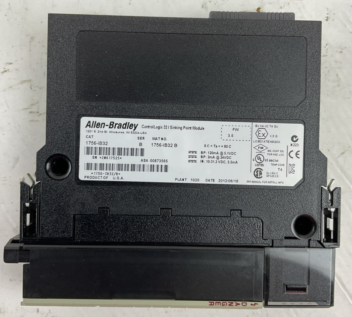ALLEN BRADLEY 1756-IB32 SER B FW 3.5 CONTROLLOGIX 32 I SINKING POINT MODULE