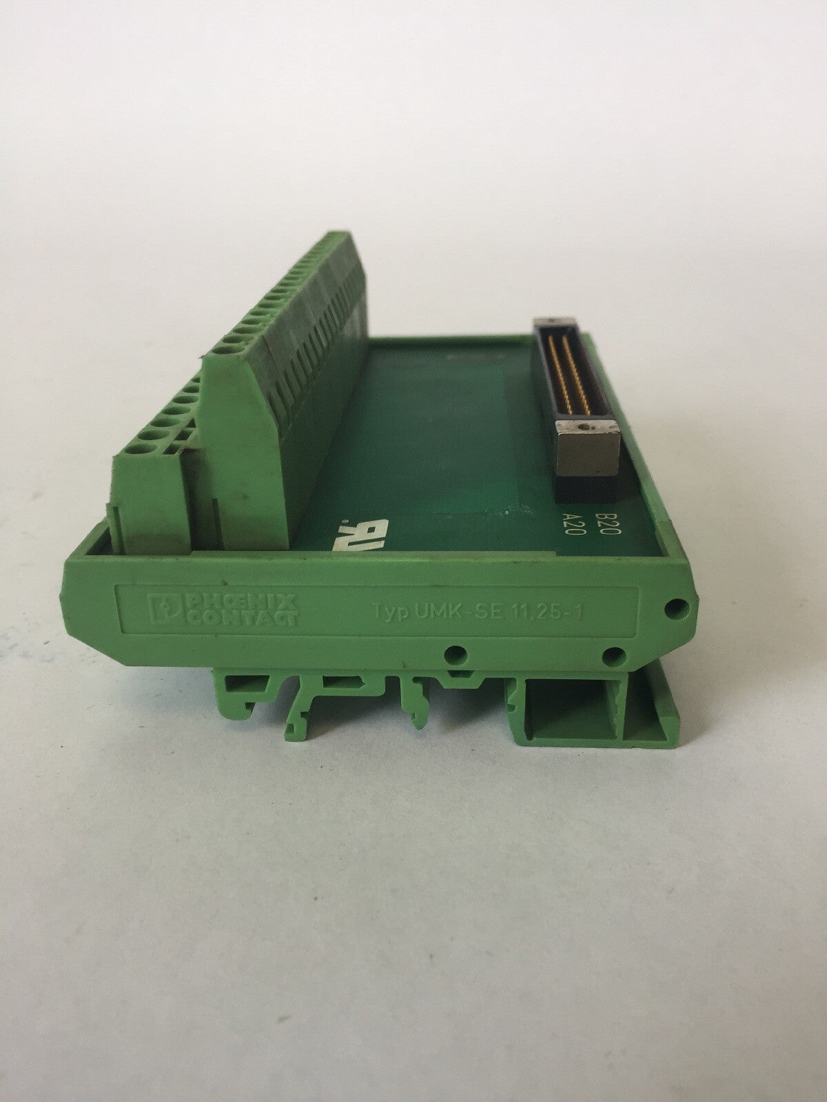 YASKAWA MOTOMAN 5535392 BREAK OUT MODULE BOARD REV 0