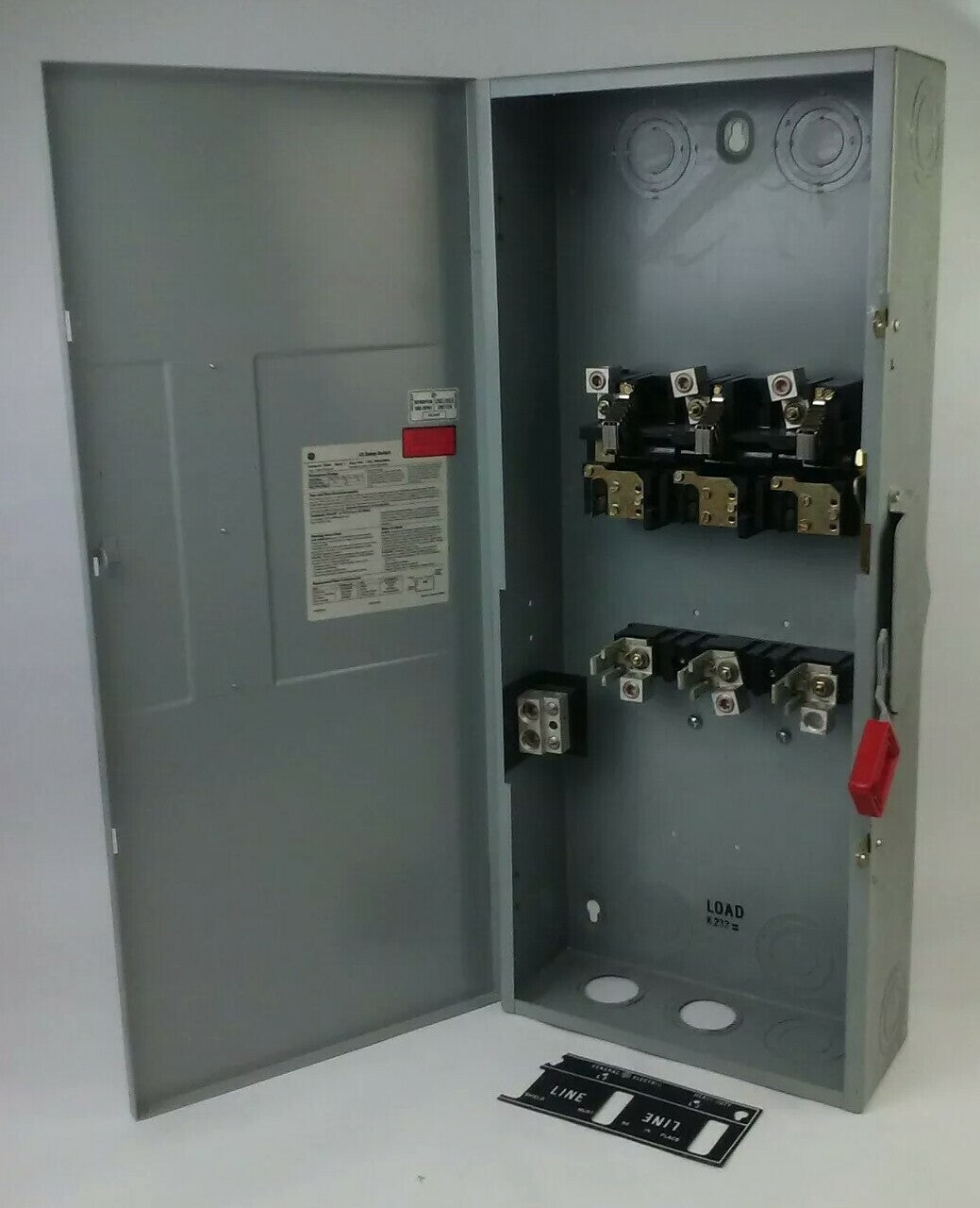 GE TH4324 MODEL 7 FUSIBLE SAFETY SWITCH 3P 200A 240V 60 TYPE 1 INDOOR ENCLOSURE