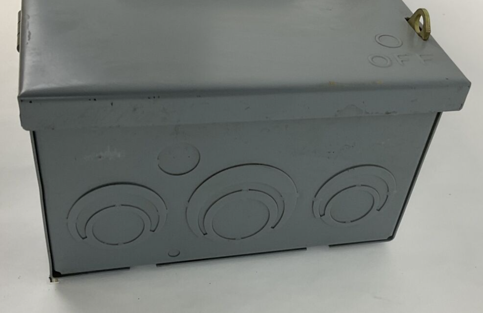 SQUARE D H363 SAFETY SWITCH SER.F05 100A 600VAC FUSIBLE