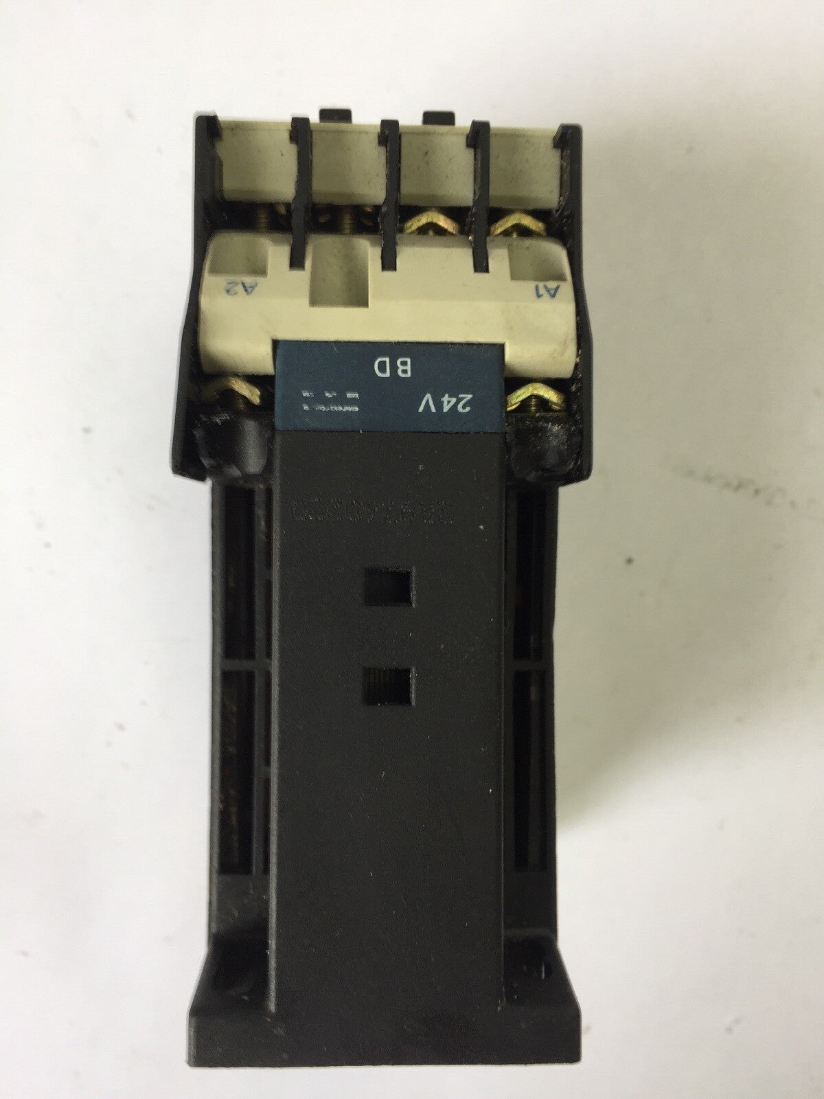 TELEMECANIQUE CA3DN31 CONTACTOR 600VAC  COIL 24V