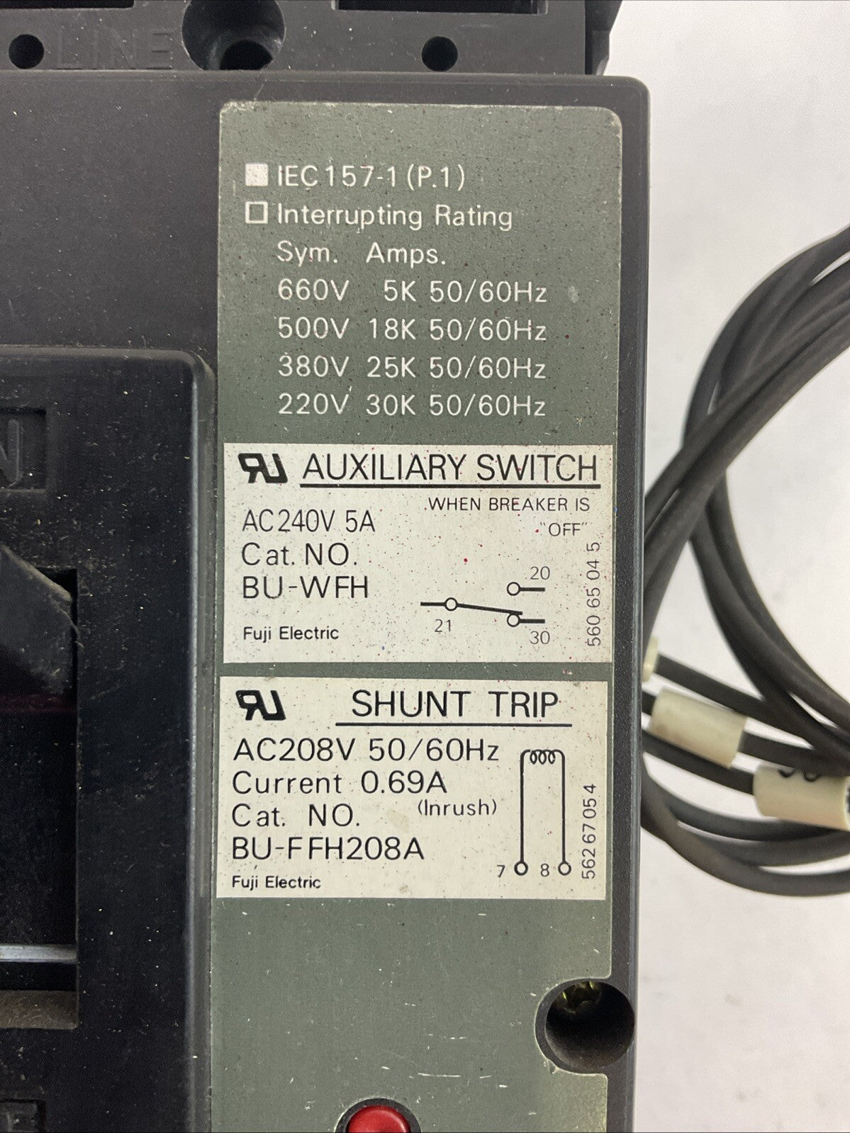 FUJI BU-ESB3015 CIRCUIT BREAKER 15A 600VAC 3P BU-WFH AUXILIARY SWITCH BU-FFH208A