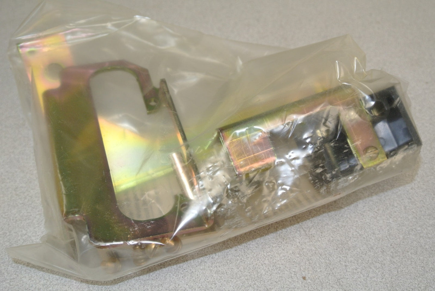 ALLEN-BRADLEY 1495-N16 AUXILIARY CONTACT ADAPTER KIT - NEW SURPLUS