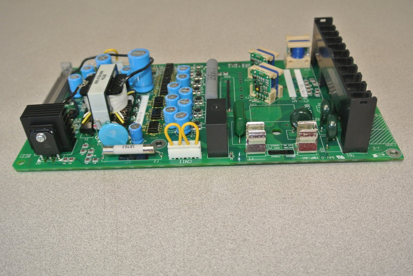 YASKAWA YPHT31521-3B / ETP617105 INVERTER DRIVE BOARD - NEW SURPLUS