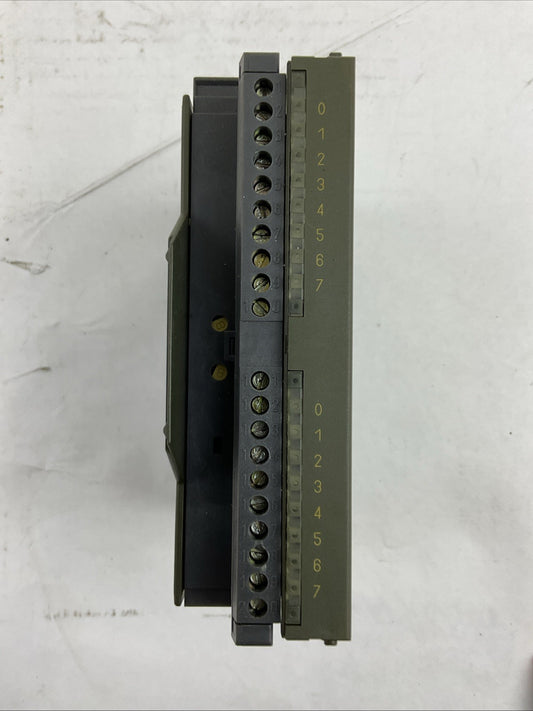 SIEMENS 1P 6ES7 321-1FH00-0AA0 16 DIGITAL INPUT 120/230VAC