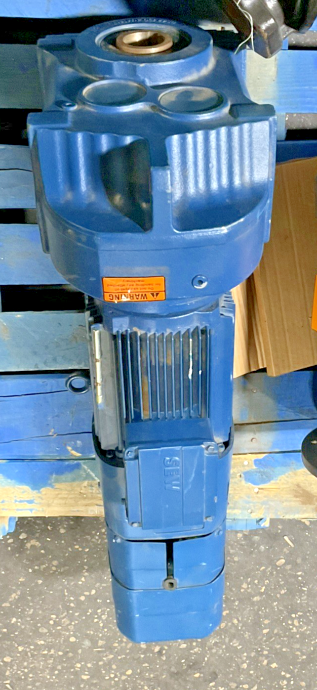 SEW EURODRIVE FA77/GDRE100LC4BE5HR/TF/EV7R GEARBOX MOTOR 5HP 1750RPM 25.50RATIO