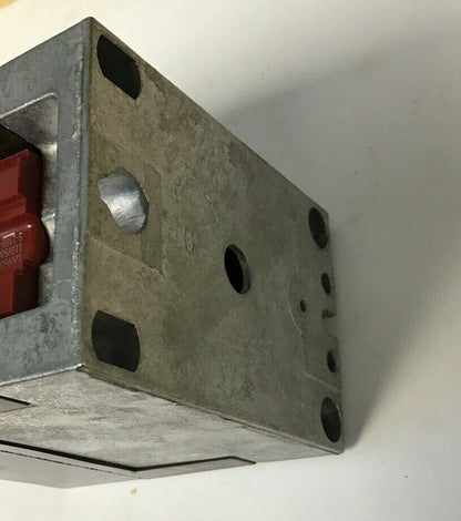 CUTLER HAMMER TYPE M LATCHED RELAY D26MR312A SER.A3