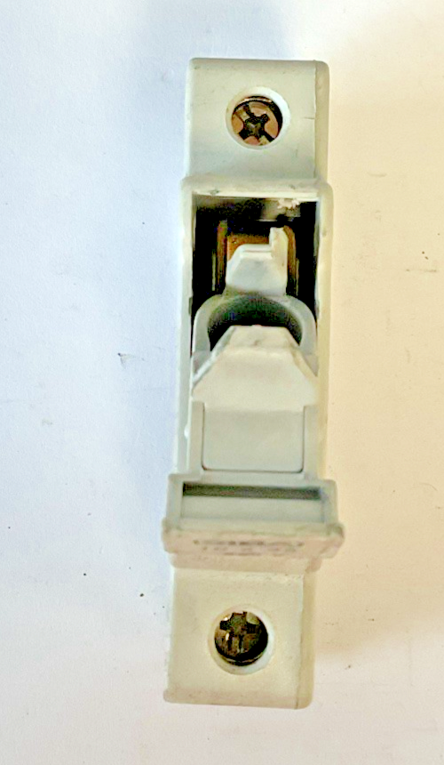 SIBA 10X38 FUSE HOLDER 690V***LOTOF3***