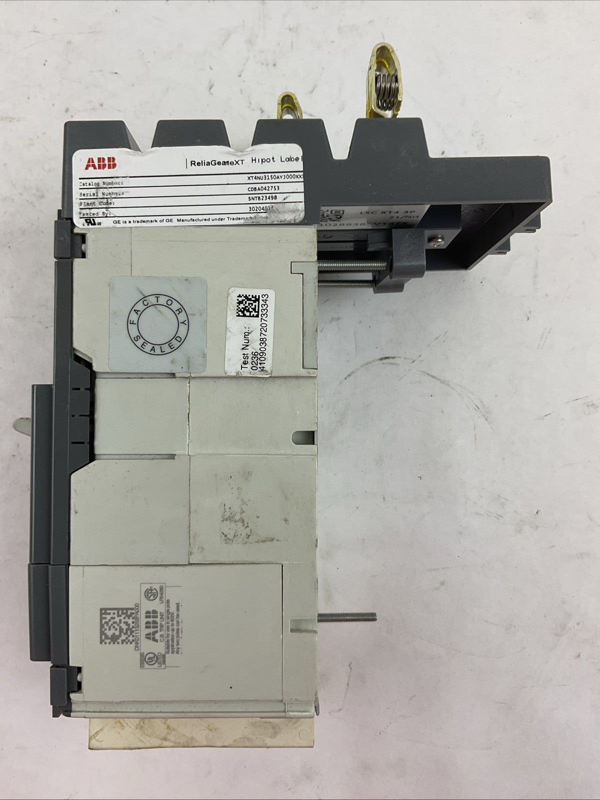 ABB XT4NU3150AYJ000XXX CIRCUIT BREAKER 600VAC 500VDC 150A SACE TMAX XT4N 250