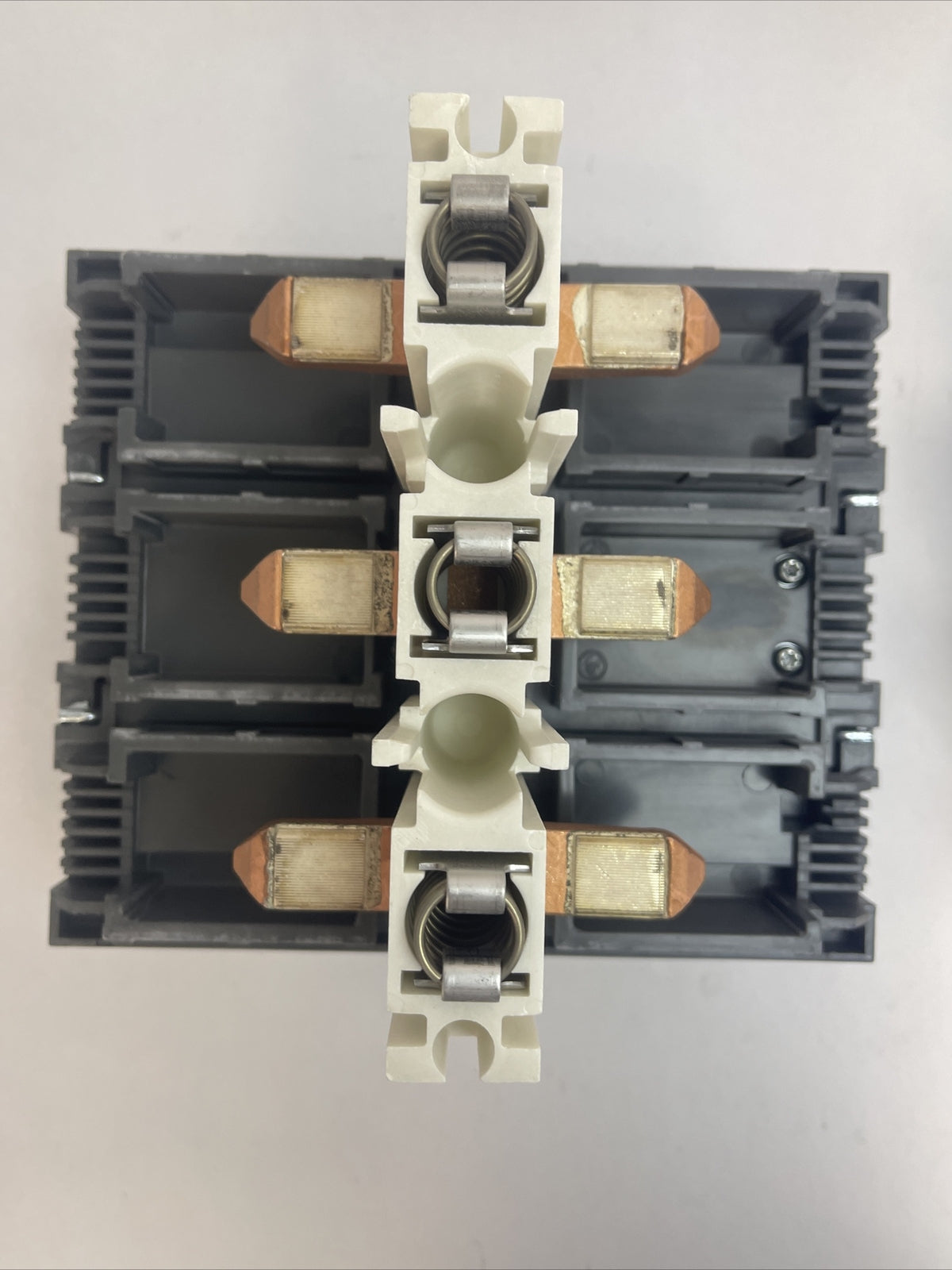 ABB AF400-30 CONTACTOR 600V 400HP 3PH 3POLE 550A COIL 100-250VDC