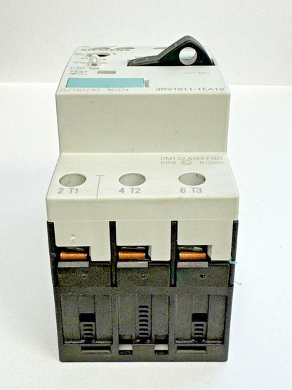 SIEMENS - 3RV1011-1EA10 - MOTOR PROTECTOR CIRCUIT BREAKER & 3RV1901-1F AUX. CONT