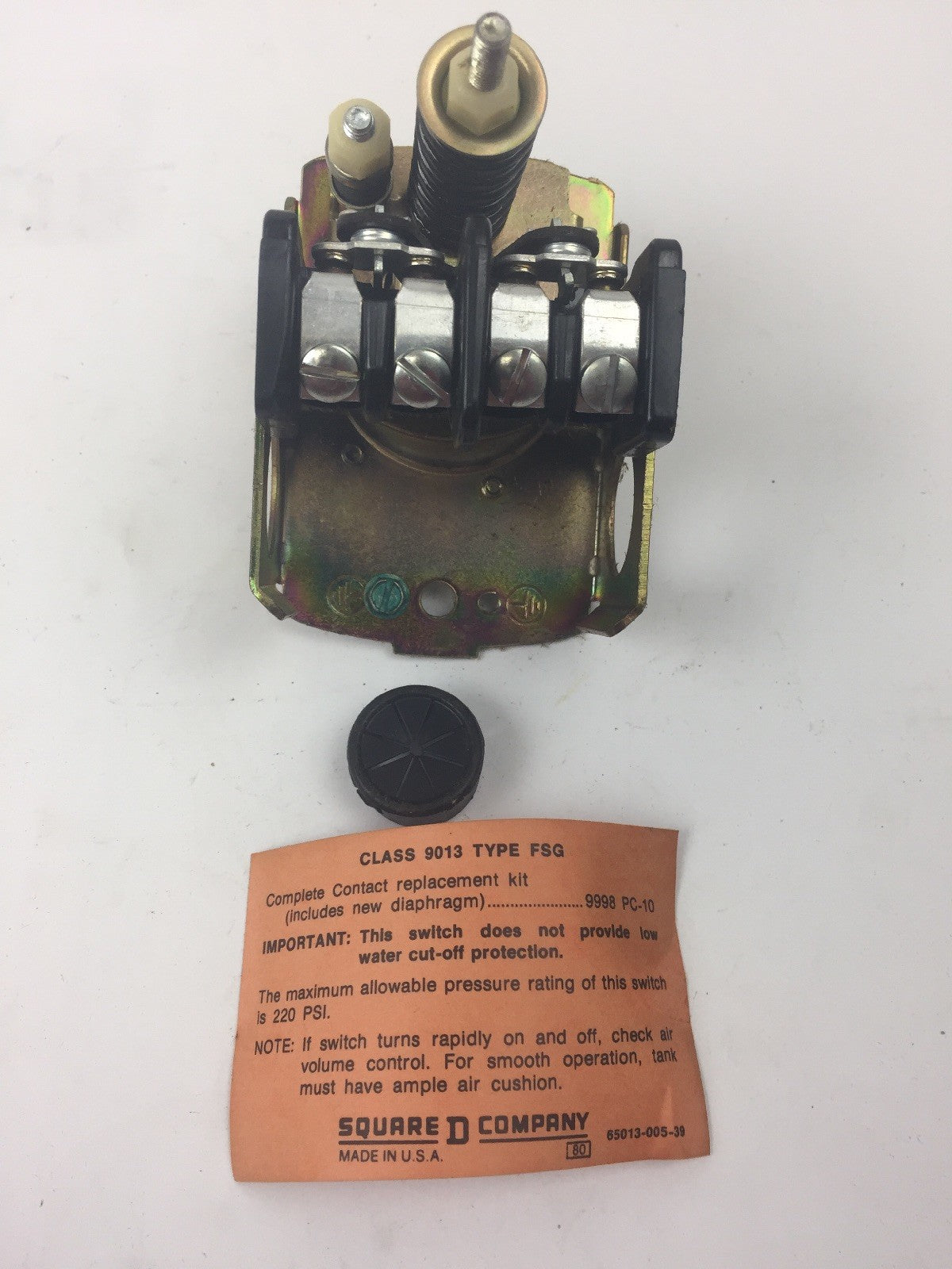 SQUARE D CLASS 9013 TYPE FSG2-S11 PRESSURE SWITCH SERIES B