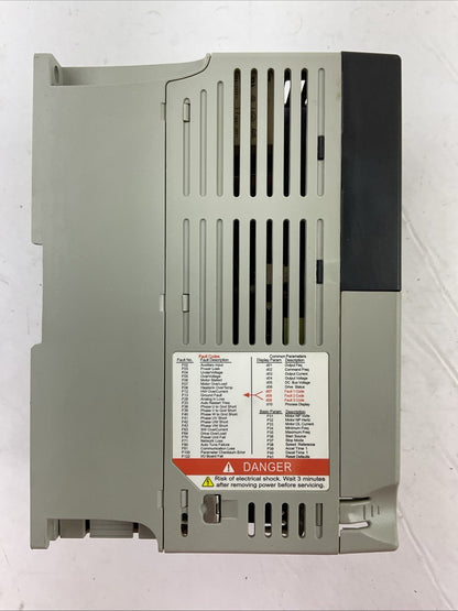 ALLEN BRADLEY 22B-D2P3N104 SER.A  AC DRIVE 0.75kW/1.0HP OUTPUT 0-460VAC