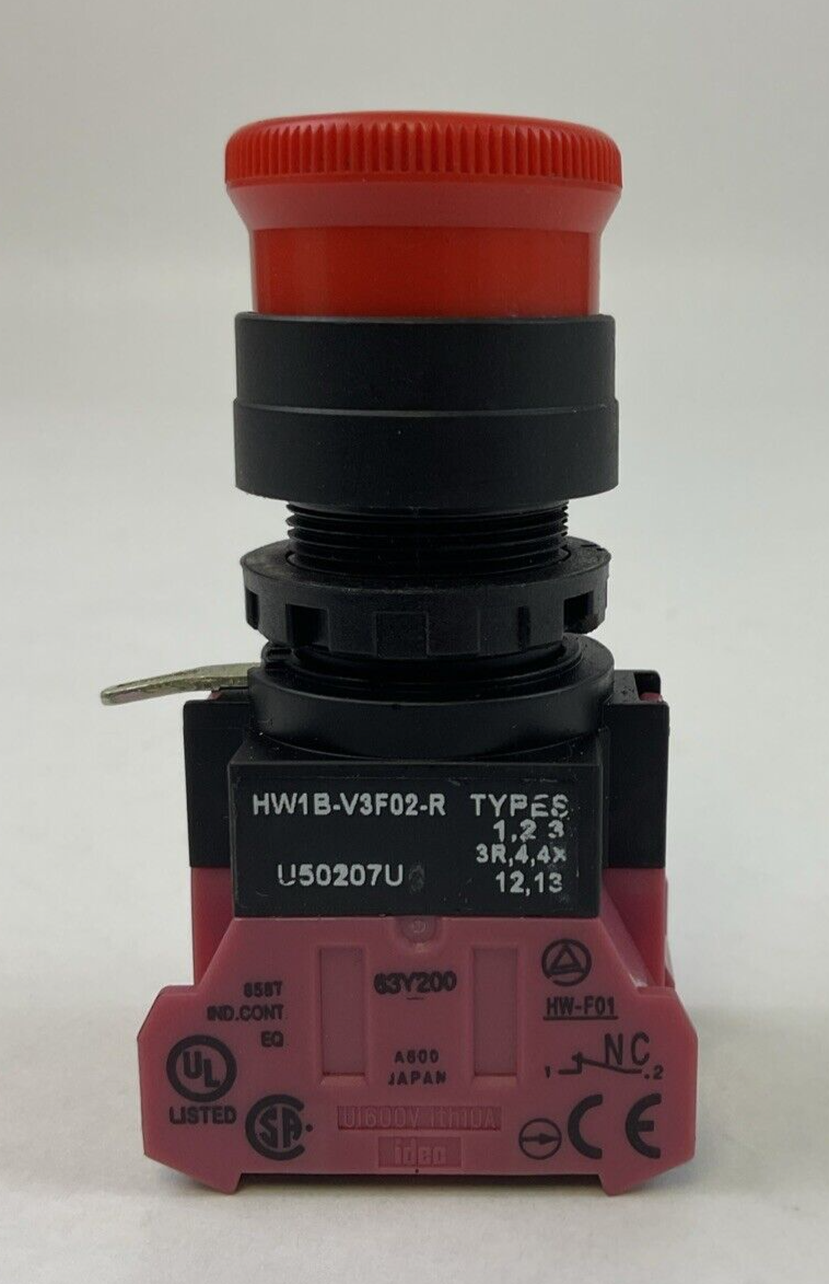 IDEC HW1B-V3F02-R TWIST LOCK PUSH BUTTON