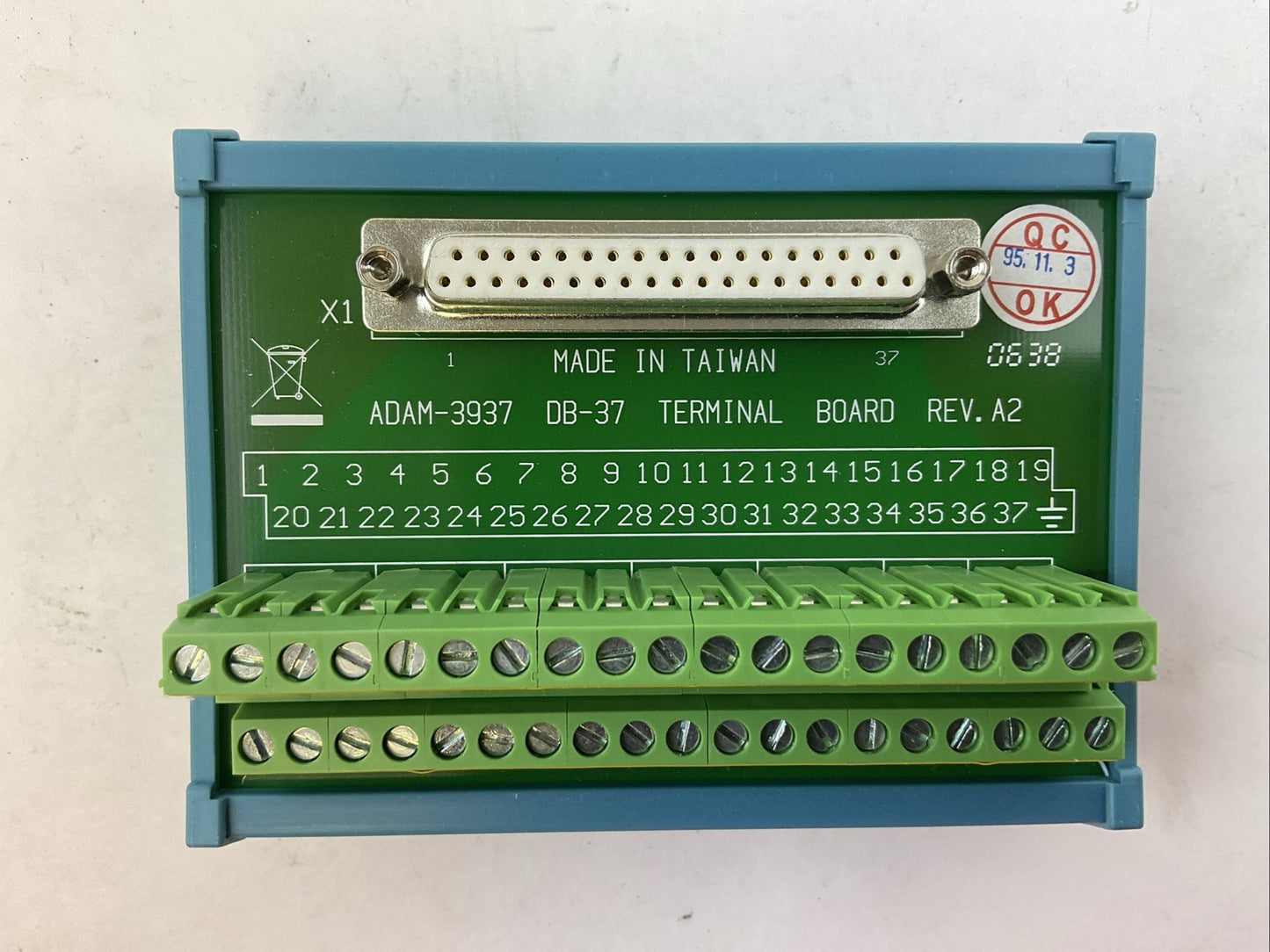 ADVANTECH ADAM-3937 DB-37 TERMINAL BOARD REV.A2