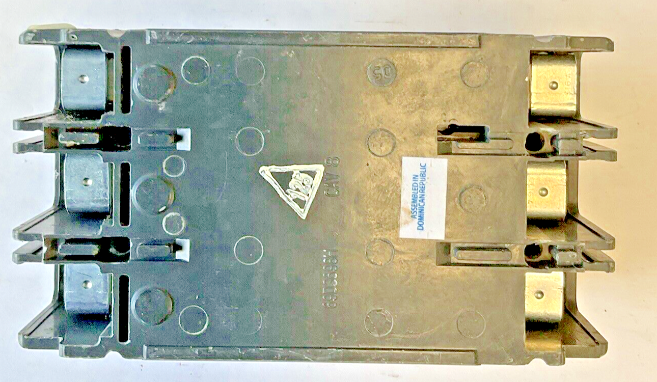EATON EGB3015FFG CIRCUIT BREAKER 15AMPS 3POLE 250VDC 50/60HZ E125B