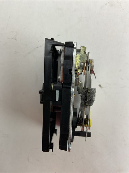HONEYWELL TP973 A 2209 PNEUMATIC THERMOSTAT TEMPERATURE RANGE 60F TO 90F