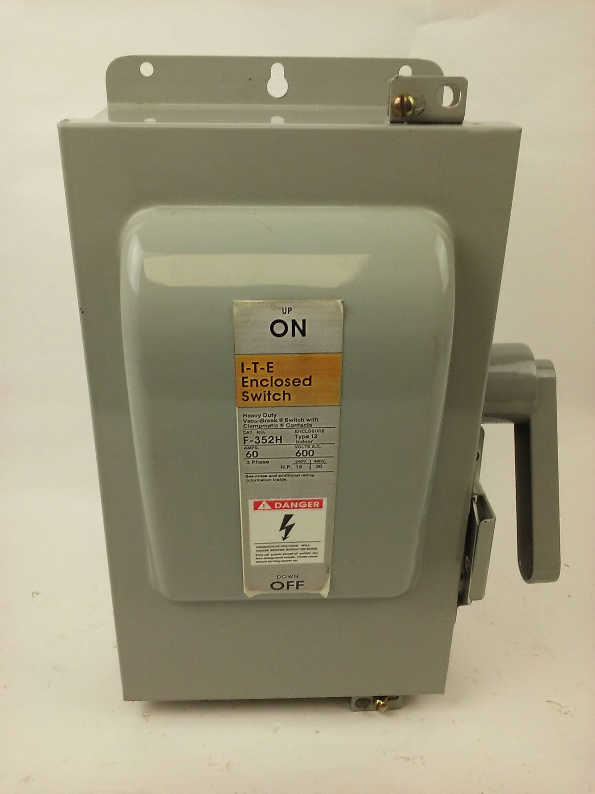 ITE GOULD F352H, ENCLOSED SWITCH, 60A, 600V, FUSIBLE, TYPE 12, 3PH, 30 MAX H.P.