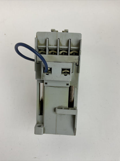 ALLEN BRADLEY STARTER(100-C09Z*10 SER A COIL 24VDC 600VAC 25A+193-EA1CB 0.32-1A)