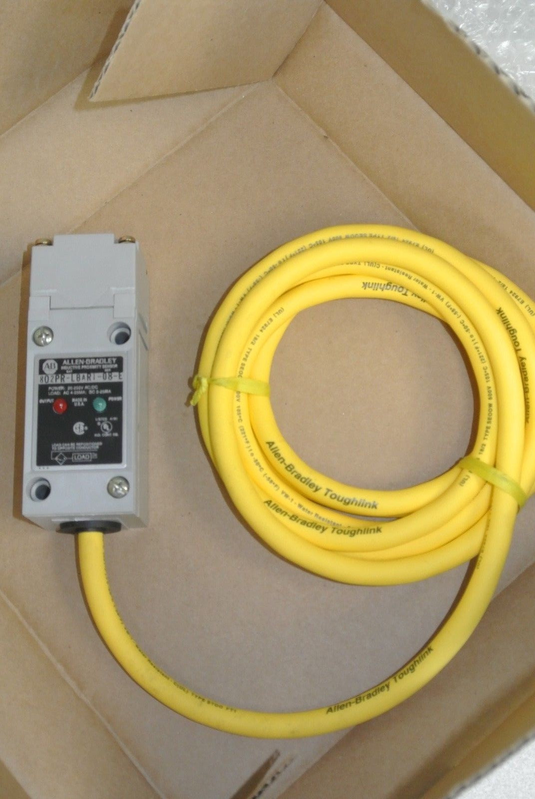 ALLEN-BRADLEY 802PR-LBAR1-08 SER.C PROXIMITY SWITCH 20-250VAC/DC / 8ft