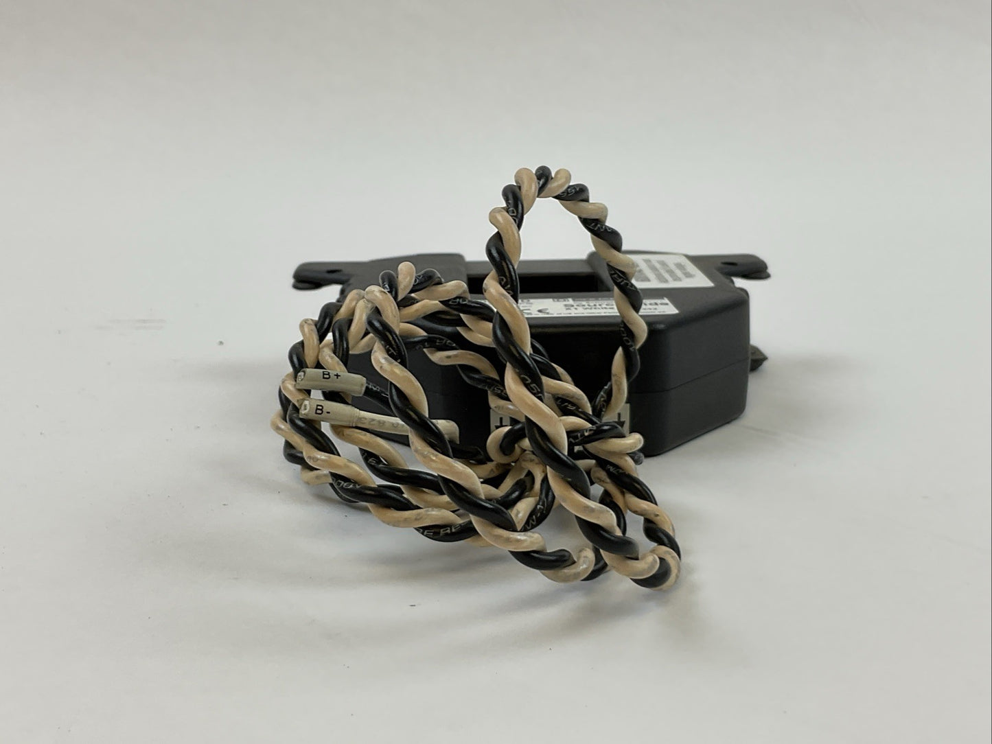 SQUARE D LVCT00202D CURRENT TRANSFORMER SPLIT CORE 200A:0.333V FS 600VAC 50/60HZ